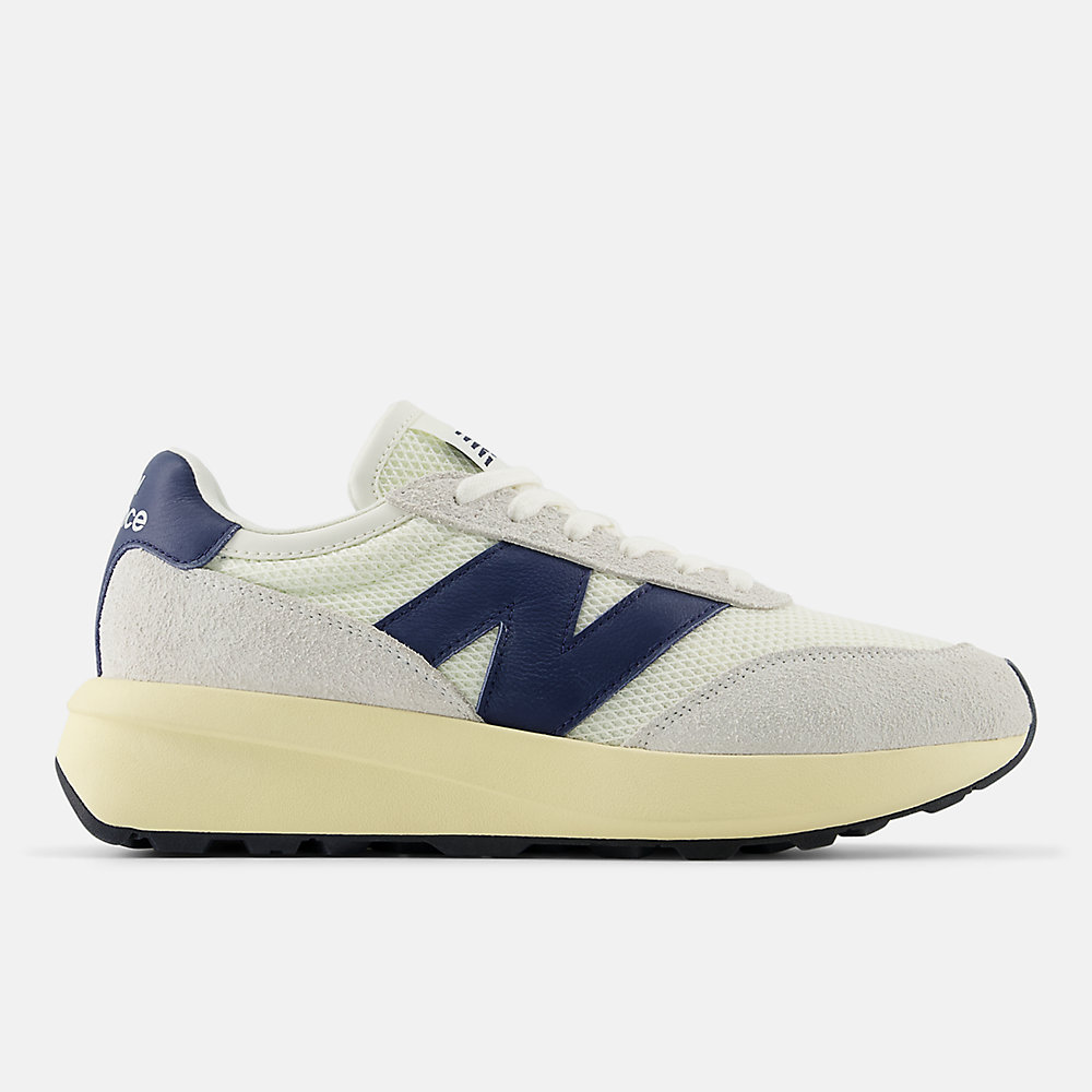 New Balance 370 Shoes NB Navy with Sea Salt